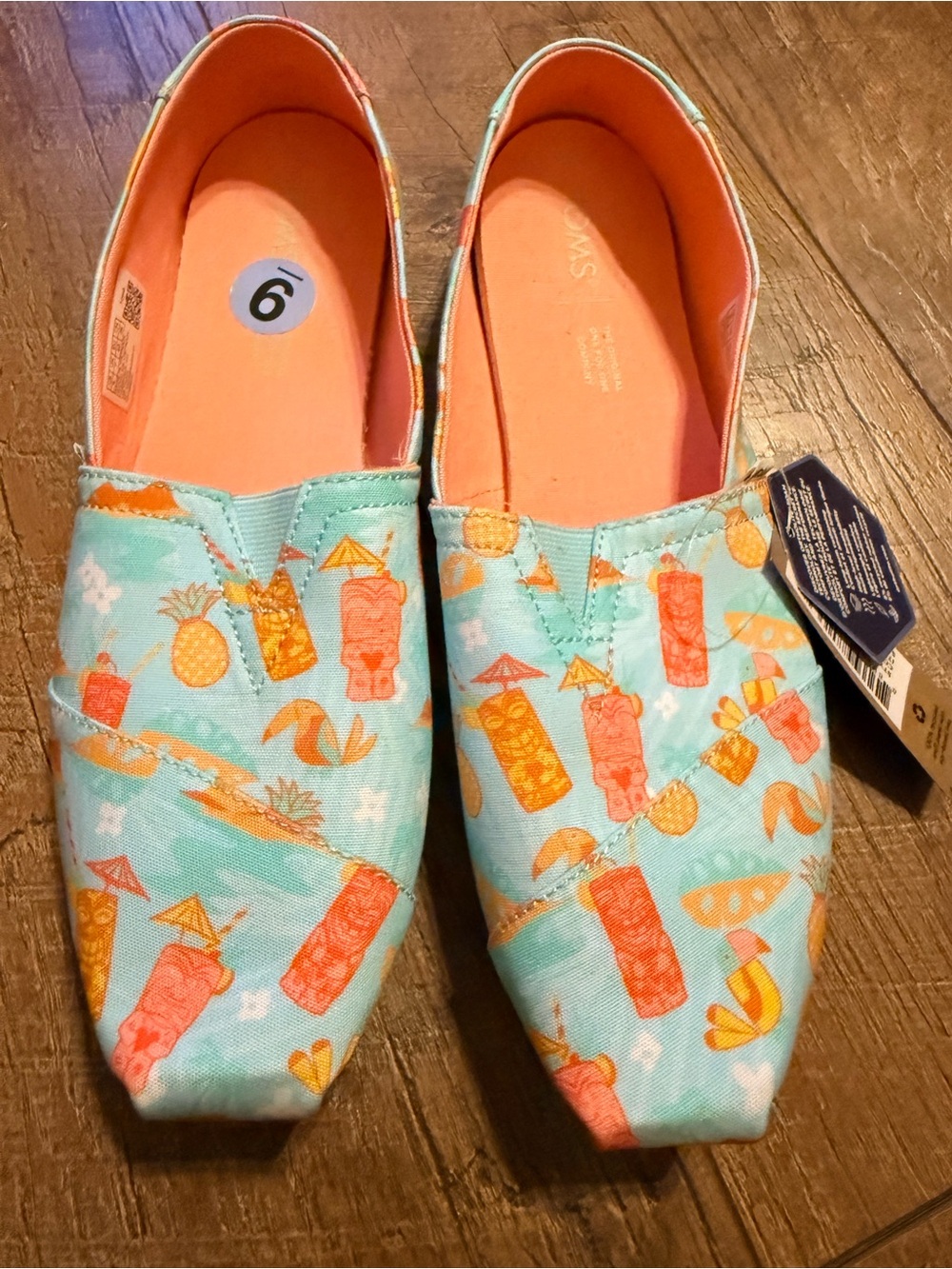 TOMS Women’s Alpargata Slip-On Flats – Tropical Tiki Print – Size 9 NWOB - Picture 9 of 9